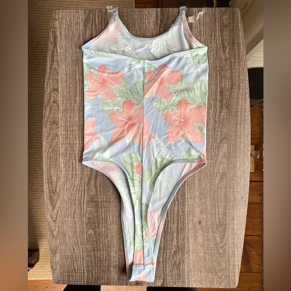 NWOT TA Tracy Anderson for G.I.L.I. XXS Swimsuit Tropical Floral - Picture 2 of 4